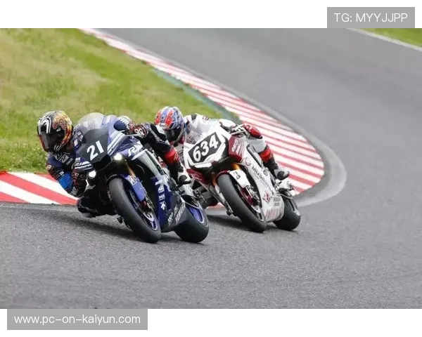 乌兰训练中多次展现强大耐力